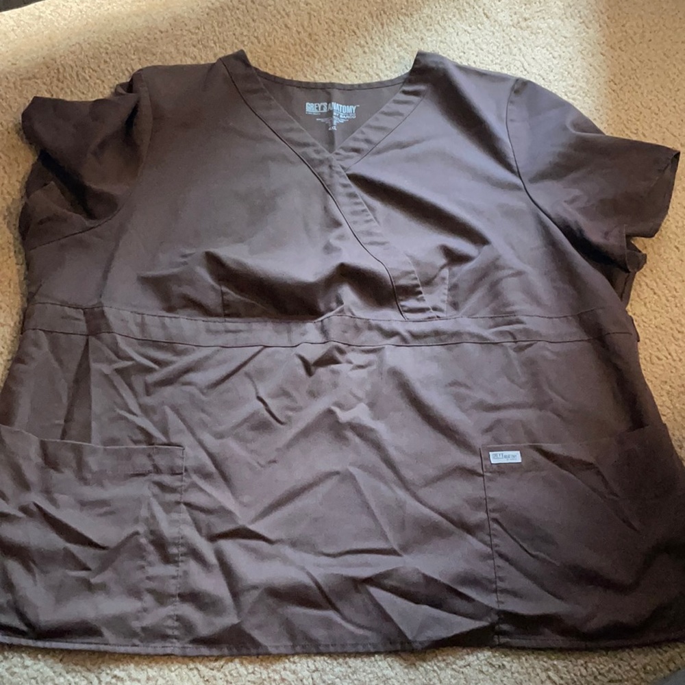 Scrub top